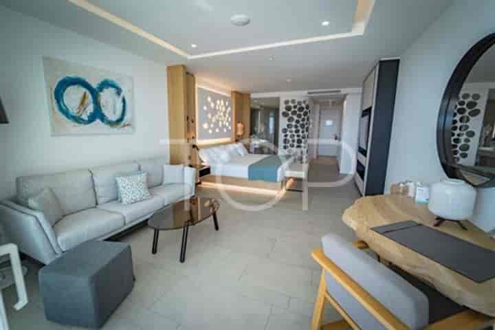 1 bedroom apartment for sale in La Caleta, Spain