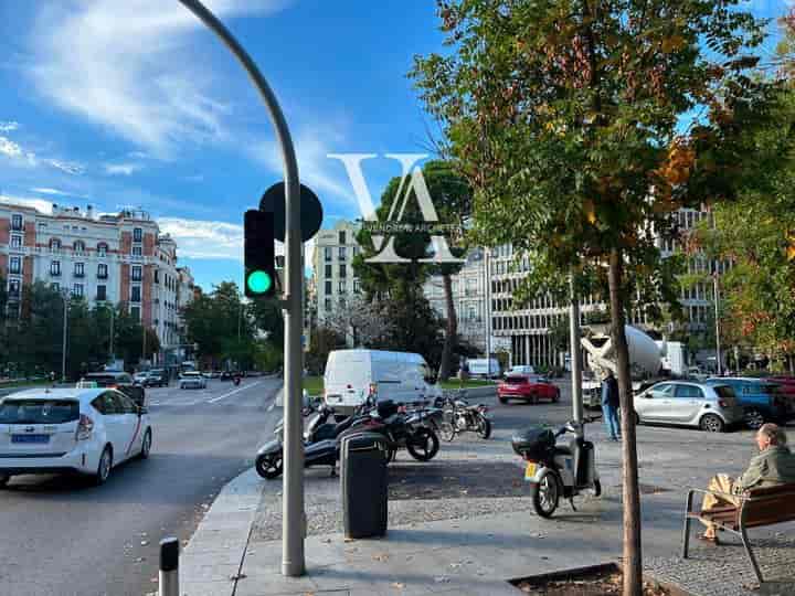 6 bedrooms apartment for sale in Madrid, Spain