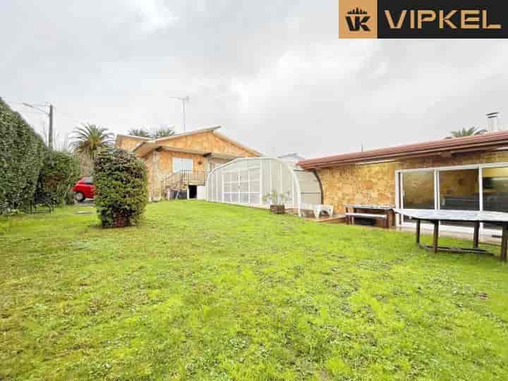 3 bedrooms house for sale in Oleiros, Spain