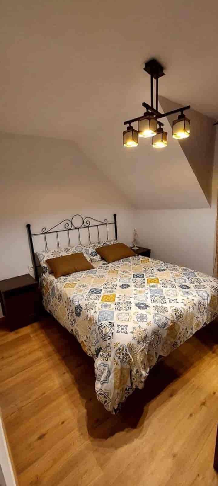 2 bedrooms house for rent in Bola de Oro, Spain