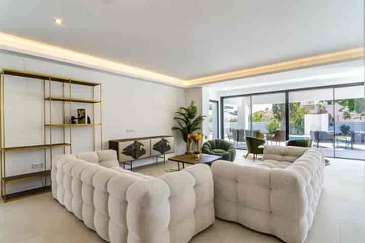 4 bedrooms house for sale in Marbella, Spain