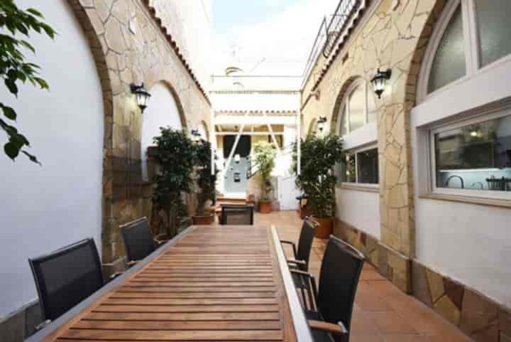 7 bedrooms house for sale in El Masnou, Spain