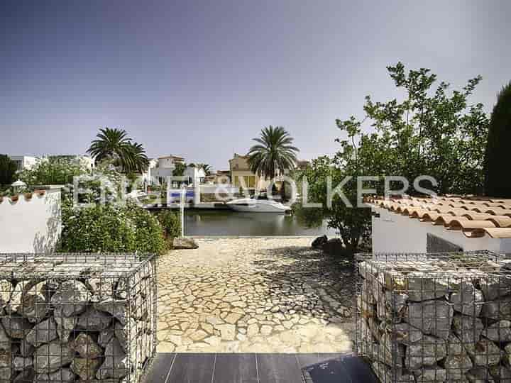 7 bedrooms house for sale in Empuriabrava, Spain