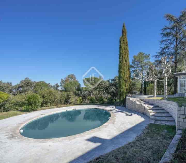 9 bedrooms house for rent in Madrid, Spain