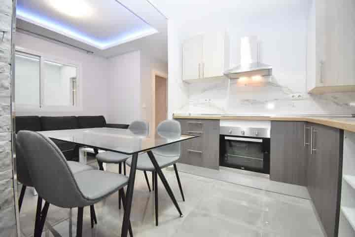 2 bedrooms apartment for rent in Las Lagunas, Spain