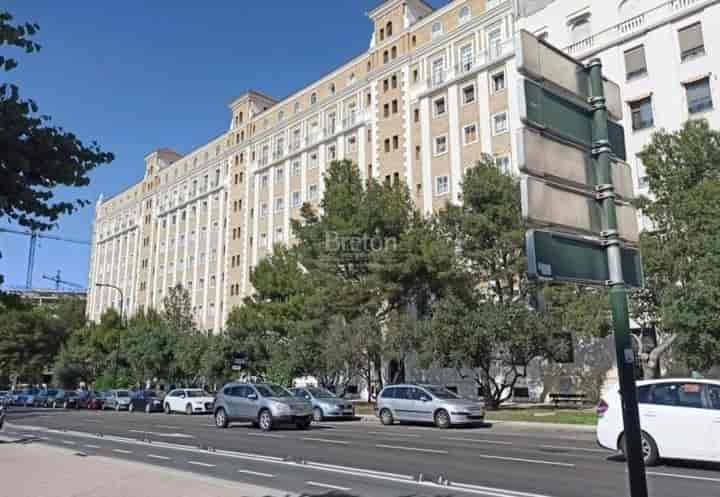 4 bedrooms apartment for sale in Centro, Spain