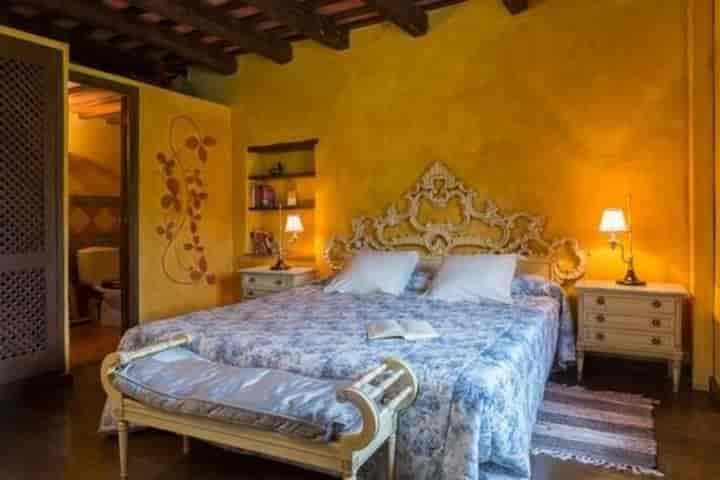 10 bedrooms house for sale in Selva, Spain