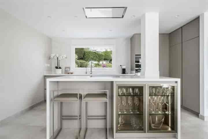 4 bedrooms house for sale in Nueva Andalucia, Spain