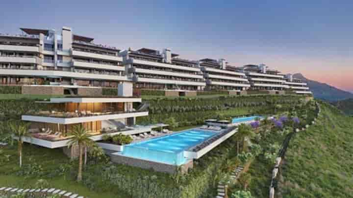 3 bedrooms apartment for sale in Benahavis, Spain