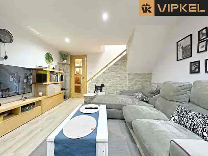 3 bedrooms house for sale in A Coruna, Spain