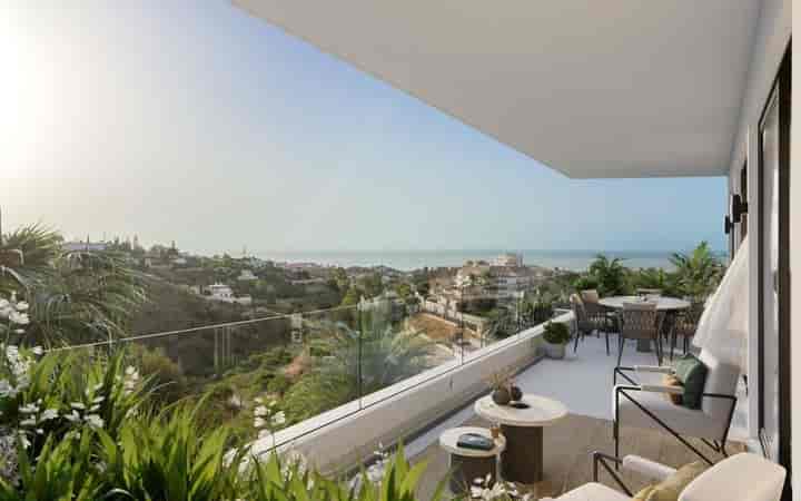 4 bedrooms apartment for sale in Fuengirola, Spain