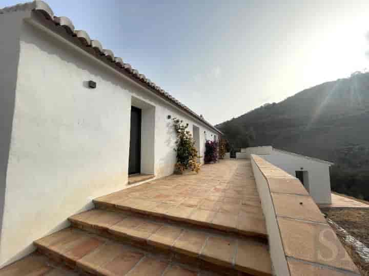 2 bedrooms house for sale in Sayalonga, Spain