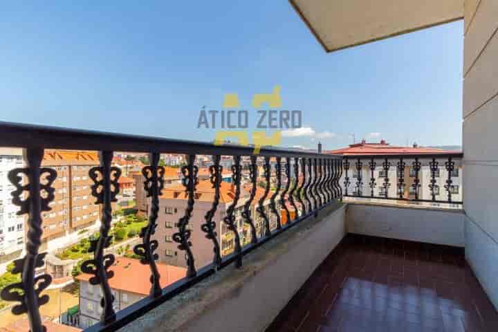 3 bedrooms apartment for rent in Vigo, Spain