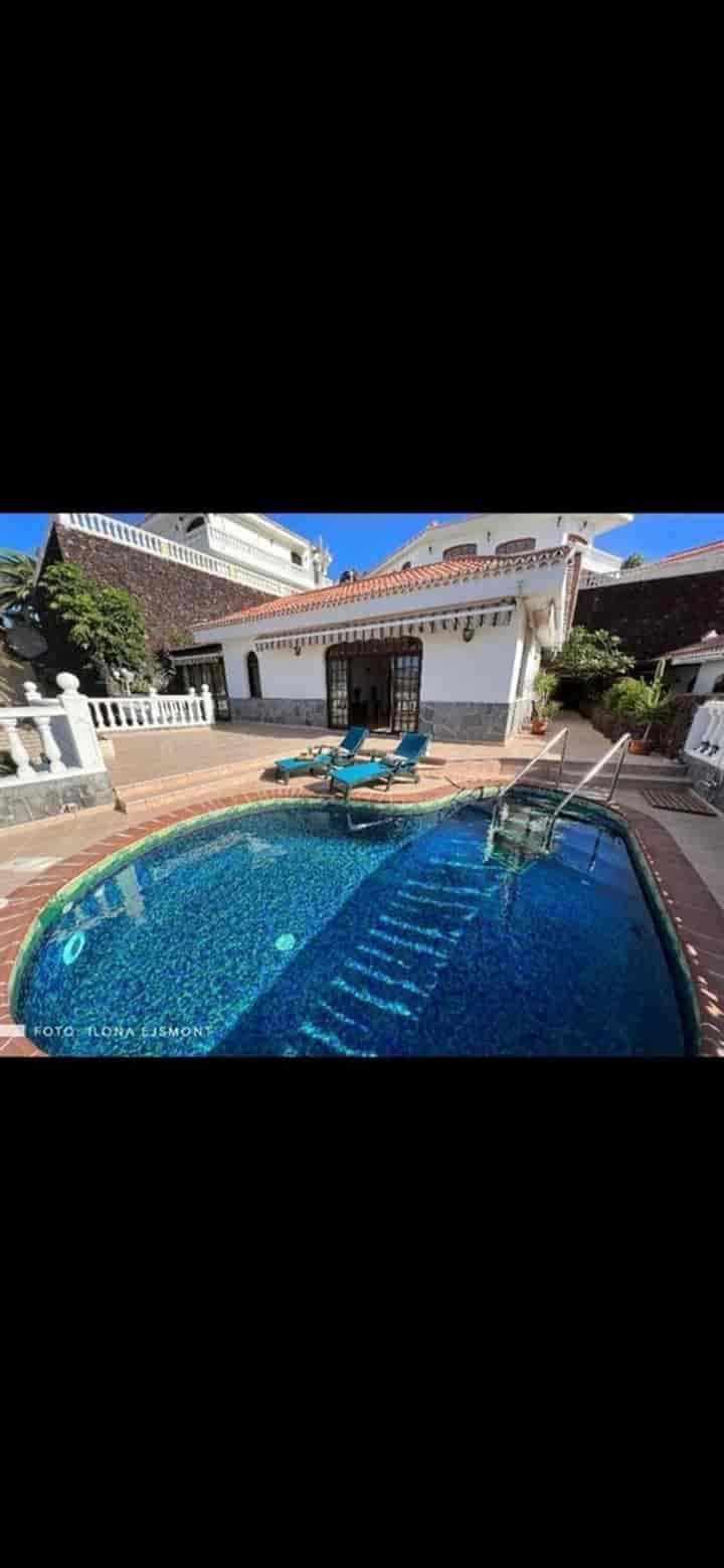 4 bedrooms house for sale in Adeje, Spain