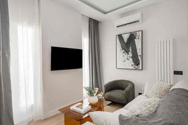 3 bedrooms apartment for sale in Madrid, Spain