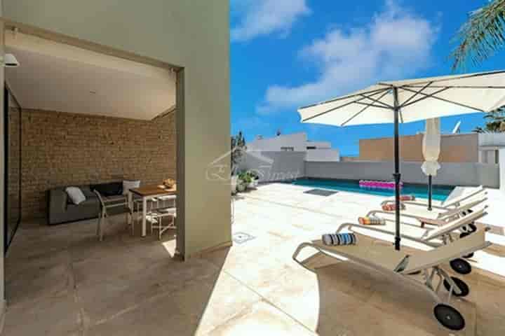 3 bedrooms house for sale in La Caleta, Spain