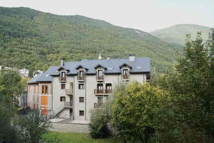 3 bedrooms apartment for sale in Huesca, Spain