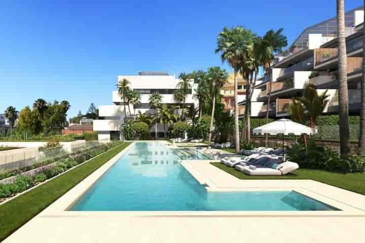 3 bedrooms apartment for sale in La Duquesa, Spain