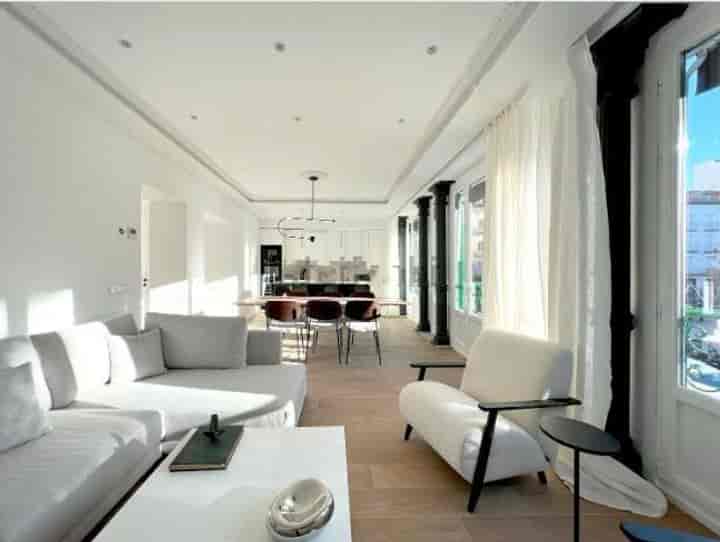 3 bedrooms apartment for sale in Centro, Spain