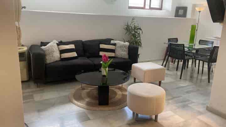 2 bedrooms apartment for rent in Beiro, Spain