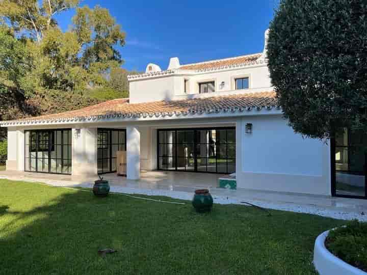 4 bedrooms house for sale in Benahavis, Spain