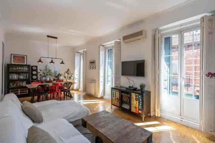 2 bedrooms apartment for sale in Madrid, Spain