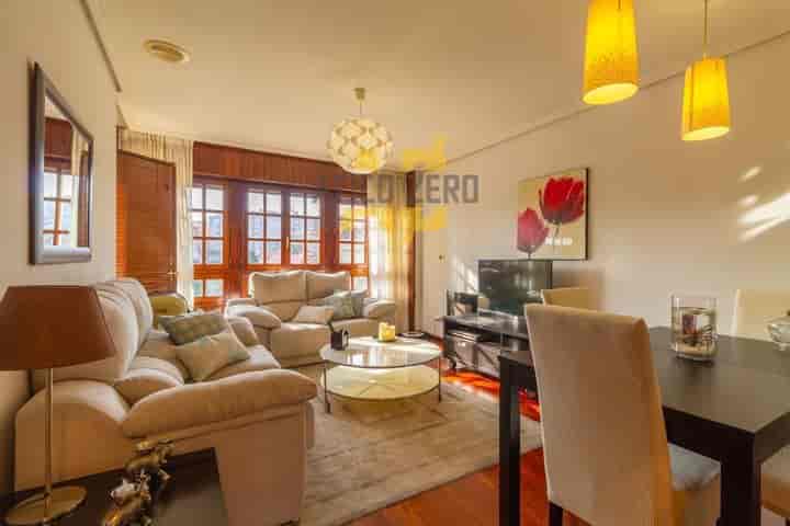 3 bedrooms apartment for sale in Vigo, Spain