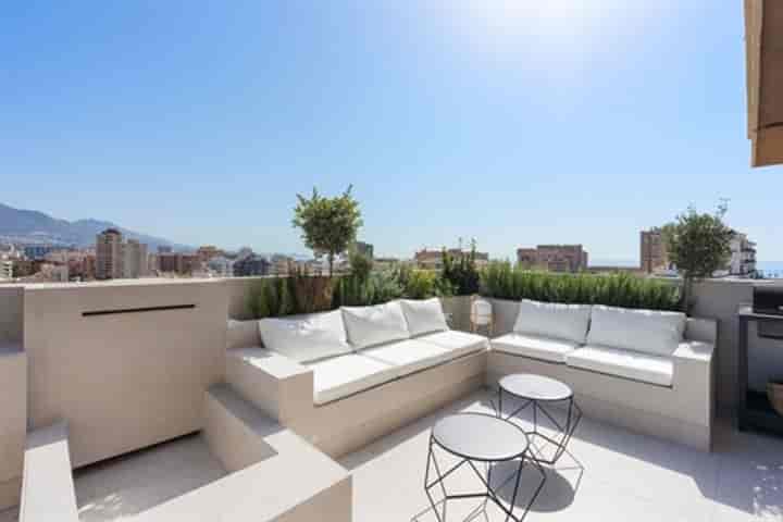 2 bedrooms apartment for sale in Fuengirola, Spain