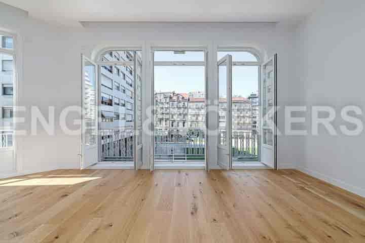 3 bedrooms apartment for rent in Vigo, Spain