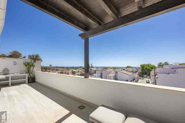 3 bedrooms apartment for sale in Estepona, Spain