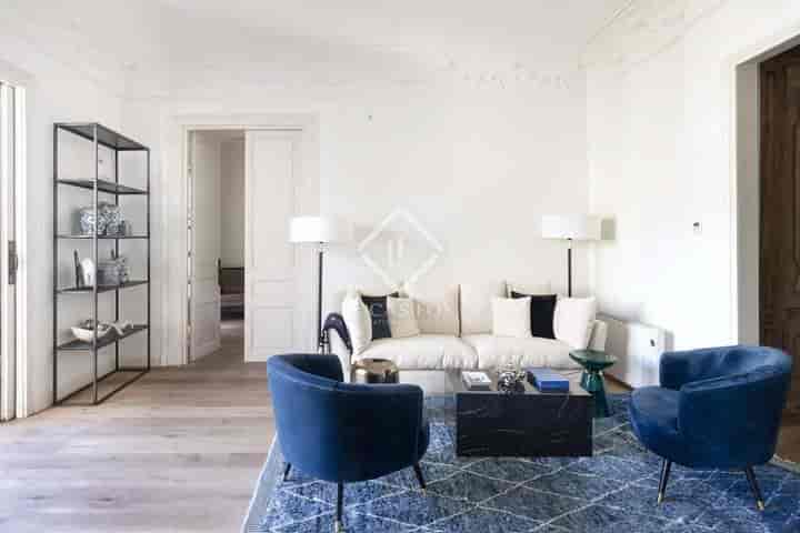 3 bedrooms apartment for sale in Barcelona, Spain