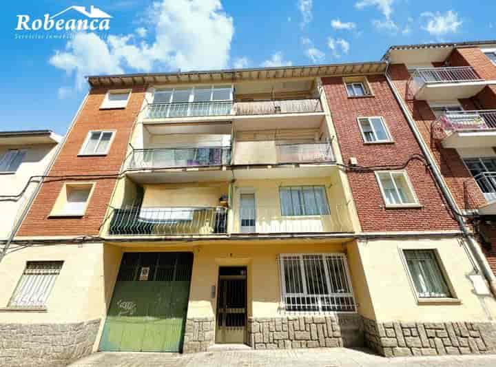 3 bedrooms apartment for rent in Avila, Spain