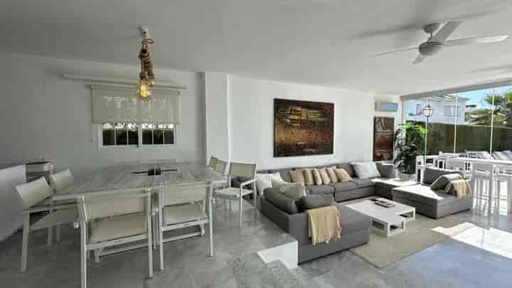 6 bedrooms house for sale in Estepona, Spain