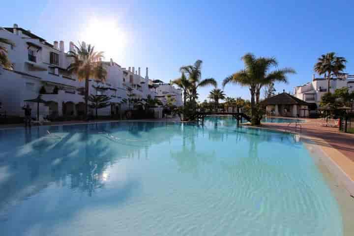 2 bedrooms apartment for sale in San Pedro de Alcantara, Spain