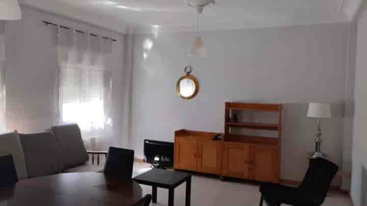 2 bedrooms apartment for rent in Centro, Spain