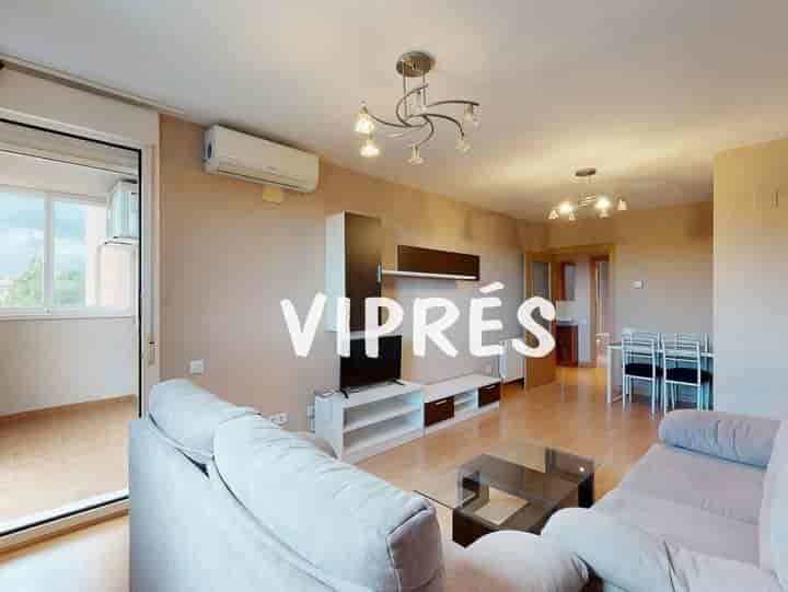 4 bedrooms apartment for rent in Caceres‎, Spain