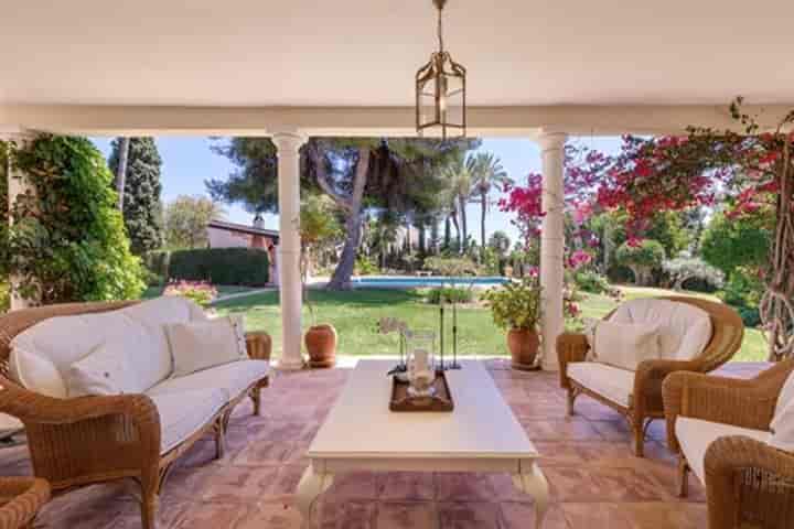 4 bedrooms house for sale in Benahavis, Spain