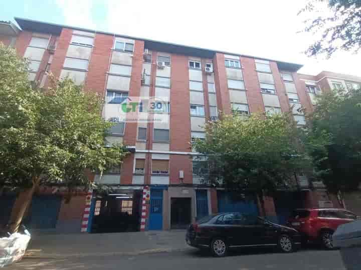 Apartment for sale in Zaragoza, Spain