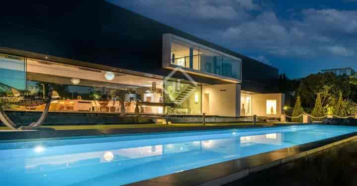 6 bedrooms house for sale in Madrid, Spain