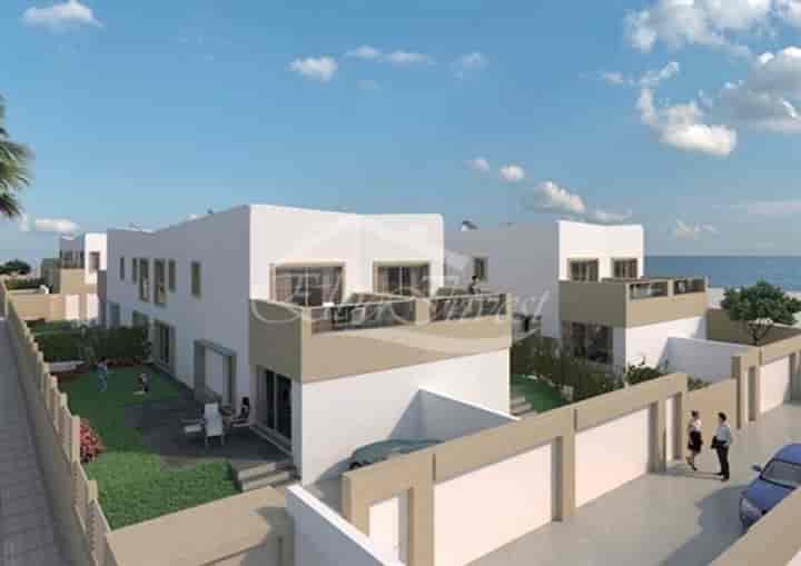 3 bedrooms house for sale in El Medano, Spain