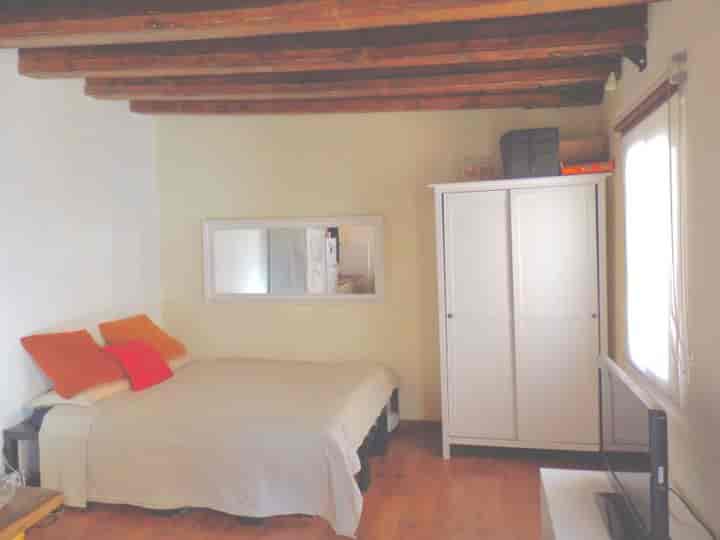 1 bedroom apartment for sale in Ciutat Vella, Spain