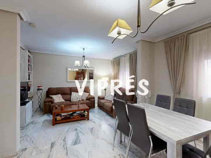 4 bedrooms apartment for sale in Caceres‎, Spain