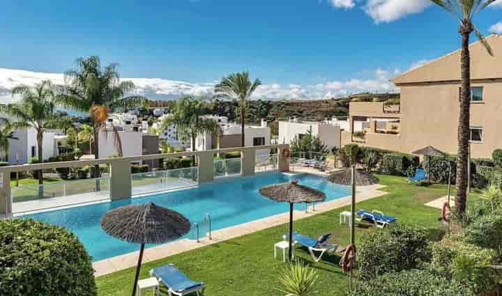 3 bedrooms apartment for rent in Selwo, Spain