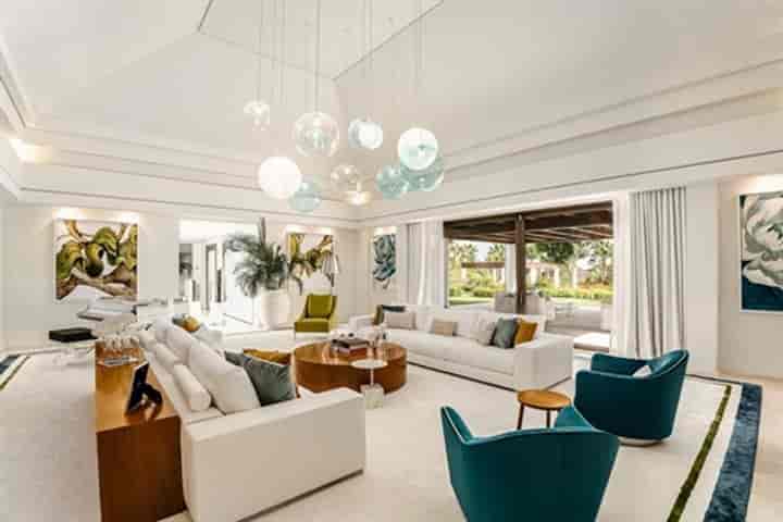 7 bedrooms house for sale in Marbella, Spain