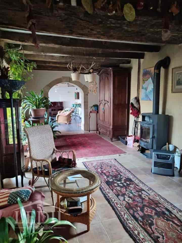 8 bedrooms other for sale in Villecomtal-sur-Arros, France