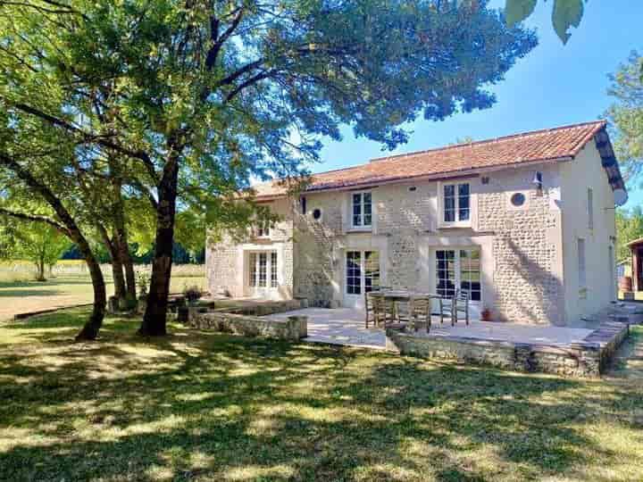 3 bedrooms house for sale in Poitou-Charentes, France