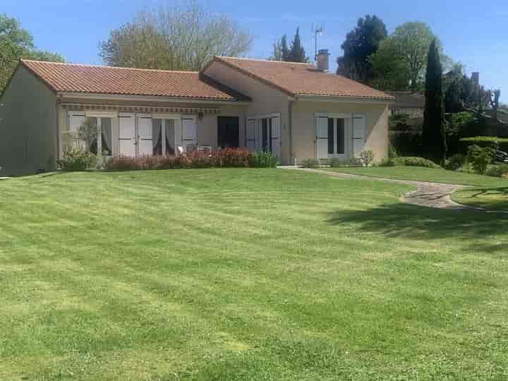 4 bedrooms house for sale in LIsle-Jourdain, France