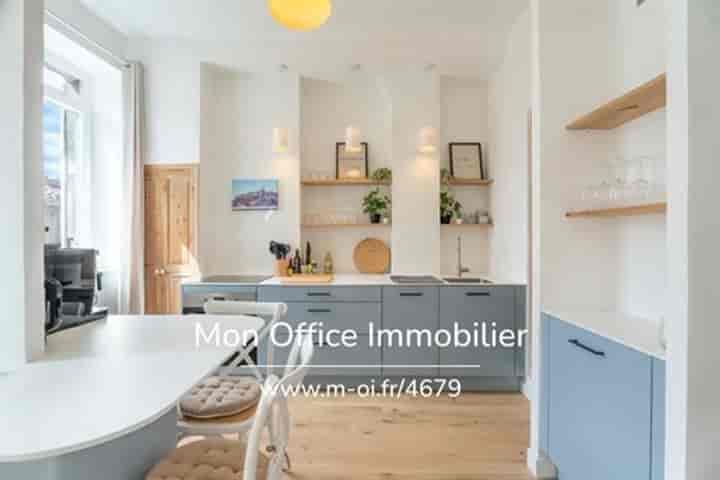 1 bedroom apartment for sale in Marseille, France