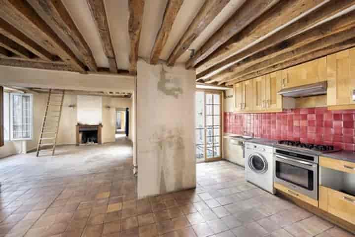 2 bedrooms other for sale in Paris 3eme, France