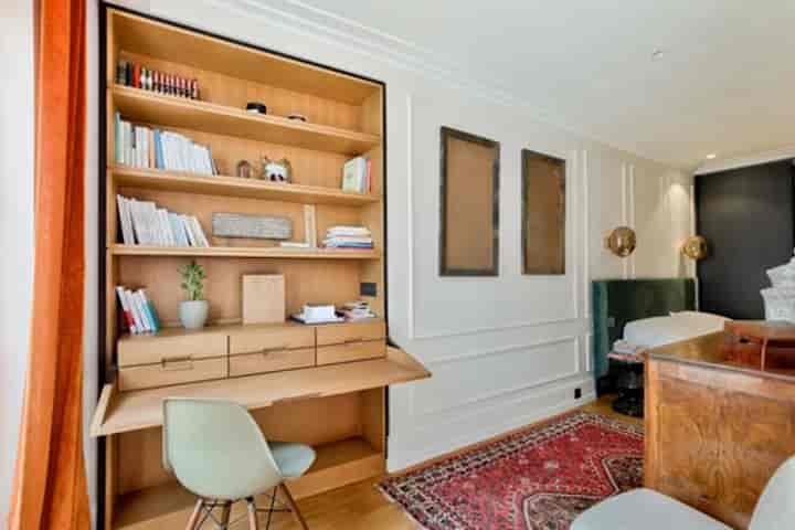 2 bedrooms other for sale in Paris 4eme, France